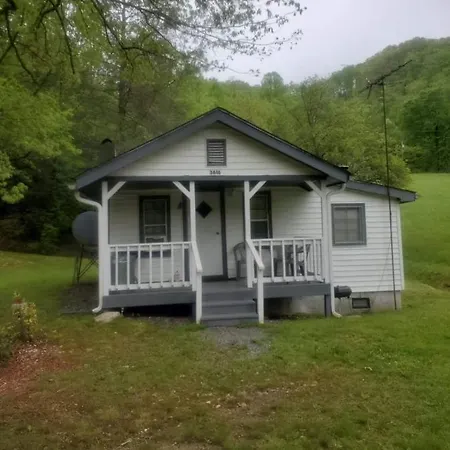 Cute Little Cabin